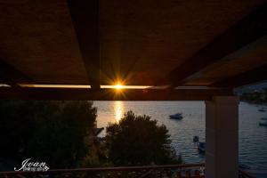 Gallery image of Apartments Villa Mirella 20 m from the sea - free parking in Trogir