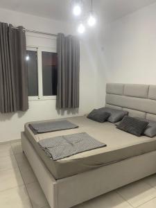 City Apartment - Image 7