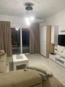 City Apartment - Image 9