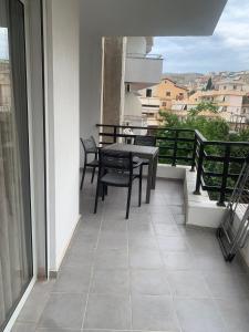 City Apartment - Image 10