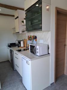 Mynd úr myndasafni af Tiny House for 2 Hreljin Bakar í Hreljin +36 myndir