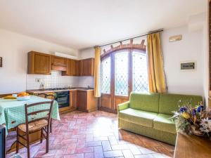A kitchen or kitchenette at Apartment Montereggi-7 by Interhome