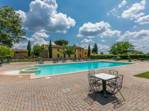 The swimming pool at or close to Apartment Montereggi-7 by Interhome