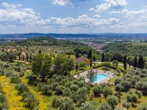 The swimming pool at or close to Apartment Montereggi-7 by Interhome