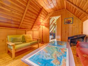 Część wypoczynkowa w obiekcie Holiday Home Hatale by Interhome
