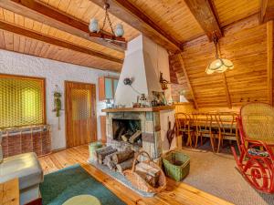 Część wypoczynkowa w obiekcie Holiday Home Hatale by Interhome