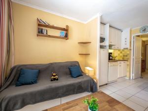 Et sittehjørne på Apartment Villa Francia-5 by Interhome