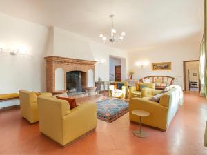 Posedenie v ubytovaní Villa Angeli by Interhome