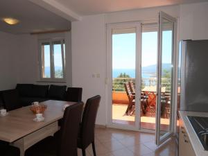 Fotografie z fotogalerie ubytování Apartment Magnolia - RAC167 by Interhome v destinaci Rabac