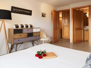 Kuchyň nebo kuchyňský kout v ubytování Apartment Domaine des Reines A2 by Interhome