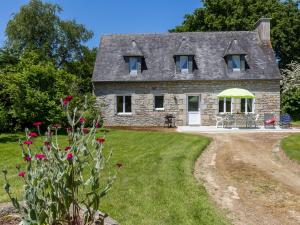 Κήπος έξω από το Holiday Home Blaue Hortensie by Interhome