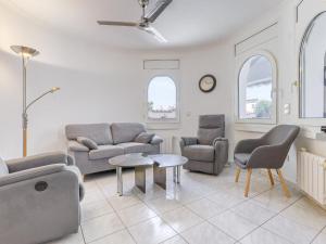 Posedenie v ubytovaní Holiday Home Sunset by Interhome