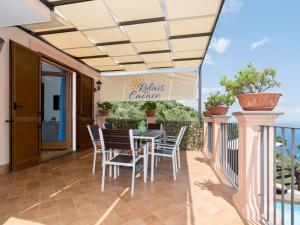 Balkón alebo terasa v ubytovaní Holiday Home Relais Cacace by Interhome