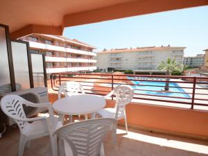 Fotografia z galérie ubytovania Apartment Sa Gavina Gaudi 6 pax 2 bedrooms by Interhome v destinácii L'Estartit