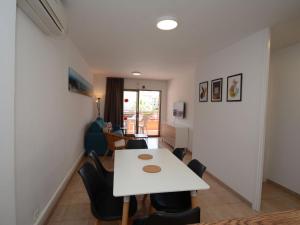 Fotografia z galérie ubytovania Apartment Sa Gavina Gaudi 6 pax 2 bedrooms by Interhome v destinácii L'Estartit