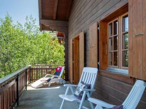 Balkón nebo terasa v ubytování Chalet Anusach by Interhome + 37 fotografií