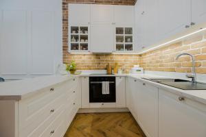 Kuchyň nebo kuchyňský kout v ubytování Woronicza - Margo Apart