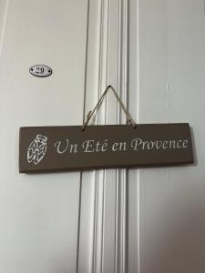 Certyfikat, podpis lub inny dokument wystawiony w obiekcie VILLA NOTRE DAME face au Château fort