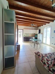 Η κουζίνα ή μικρή κουζίνα στο Residenza Casa Bianca