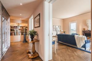 Kuchyňa alebo kuchynka v ubytovaní The Best Rent - Spacious apartment with terraces with panoramic view of Rome