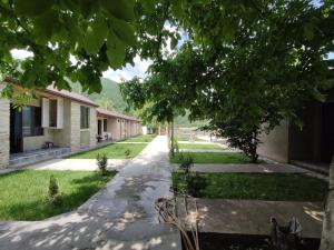Giardino di Ananuri Cottages