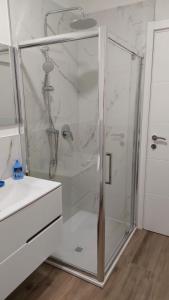 Ένα μπάνιο στο VIgarani Apartments +2 φωτογραφίες