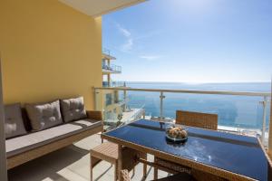 Cảnh biển hoặc tầm nhìn ra biển từ căn hộ