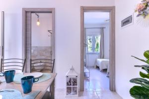 A bathroom at Casa vacanze con piscina