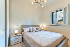 A bed or beds in a room at Casa vacanze con piscina