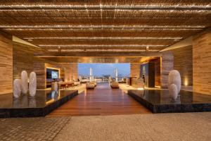 TV a/nebo společenská místnost v ubytování The Club at Solaz Luxury Villas