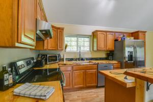 Gallery image of Spacious and Private Home with Lazy Mountain View in Palmer +30 photos