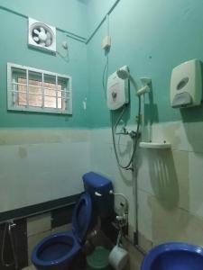 Ванна кімната в FBS Inn Dungun