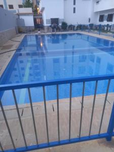 Bassein majutusasutuses Appartement centre oued laou avec piscine été või selle lähedal
