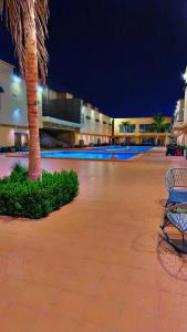 Bazén v ubytování سويت ابحر سكن خاص SUITE OBHUR private accommodation nebo v jeho okolí