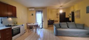 Kuchyň nebo kuchyňský kout v ubytování Galini apartments Kriopigi + 7 fotografií