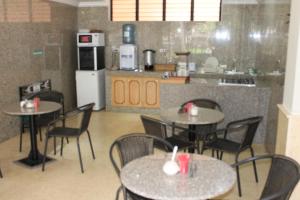 Kuchyň nebo kuchyňský kout v ubytování Hotel Castellana Inn