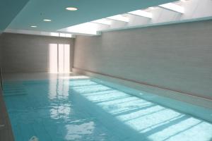 Kolam renang di atau dekat dengan Silver Studio Pool Comfy Garage CheckinEC