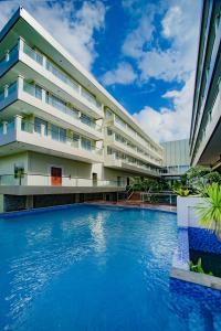 Bazén v ubytování Dafam Resort Belitung nebo v jeho okolí