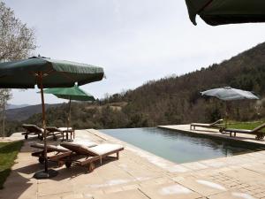 A general mountain view or a mountain view taken from the country house
