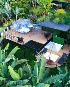 an aerial view of a gazebo with a tent at Chamí Glamping in Manizales