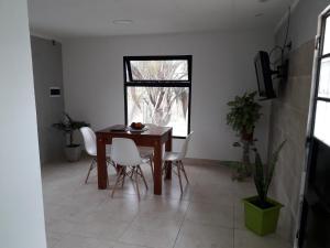 Afbeelding uit fotogalerij van COSTANERA Departamento in Strobel