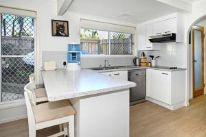Kuchyň nebo kuchyňský kout v ubytování Maroochydore 3 B/R, 2 Bath, Townhouse ZA4