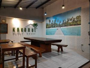 Fotografie z fotogalerie ubytování Kokonut Guesthouse v destinaci Surabaja