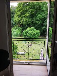 Balkoni atau teres di Chambre au calme