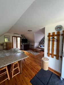 Fotografia z galérie ubytovania Szőlőskert Studio Apartman Ábrahámhegy v destinácii Ábrahámhegy + 24 fotografií