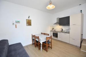 Kuchyň nebo kuchyňský kout v ubytování Apartment Miledina
