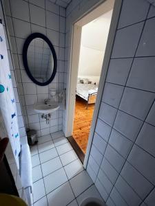 Kúpeľňa v ubytovaní Szőlőskert Studio Apartman Ábrahámhegy