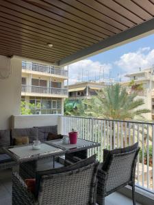 Balkón alebo terasa v ubytovaní Lovely Faliro Apartment next to the sea.