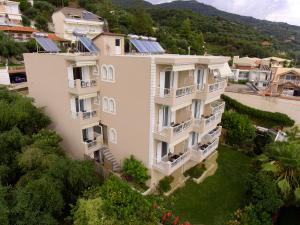 an aerial view of a building at Filanthi Apartments in Paralia Vrachou