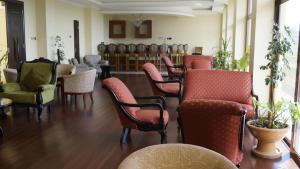 The White Rhino Hotel的休息区